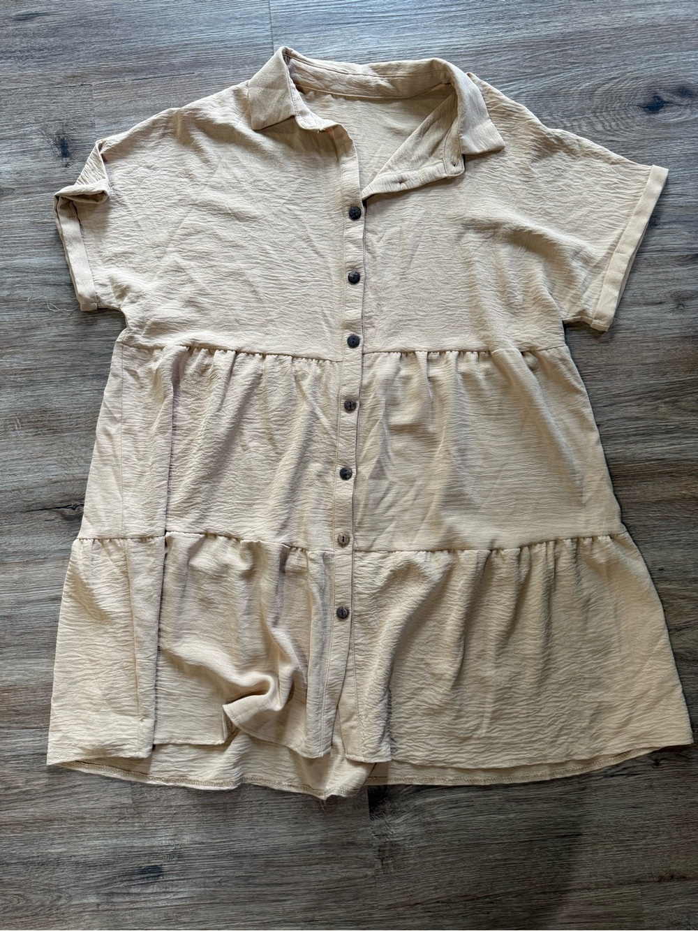 Tiered Button-Front Short Sleeve Tunic Dress in Light Beige